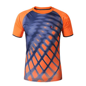 Maillot de sport personnalisé pour homme - 100% polyester, durable et à séchage rapide, vêtements de sport légers pour l'entraînement, toutes les tailles disponibles - Product Image 5