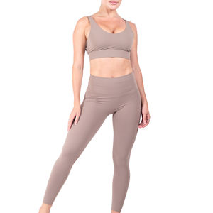 Venta Directa de Fábrica de Conjuntos de Yoga para Mujer de Alta Calidad, Último Estilo, Diseño Sólido, Tallas Grandes, MOQ Bajo - Product Image 1