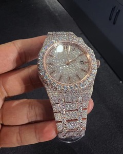 Montre personnalisée à diamant rose en or et diamant, à forte demande, mouvement à quartz de luxe avec boîtier de 5mm d'épaisseur et affichage du cadran à pointeur - Product Image 2