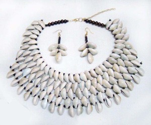 สร้อยคอแฟชั่นลูกปัด Codi ที่มีความต้องการสูงเครื่องประดับชุดปาร์ตี้ไข่มุกหรูหราสำหรับผู้หญิงของขวัญอเนกประสงค์ส่งออกจากอินเดีย - Product Image 5