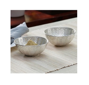Cuencos de servicio únicos de acero inoxidable para ensaladas, sopas, salsas, fideos de arroz y delicioso cuenco para servir - Product Image 1