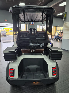 Carrito de golf eléctrico más vendido, 4 asientos, blanco con asientos de cuero marrón y techo negro - Product Image 3