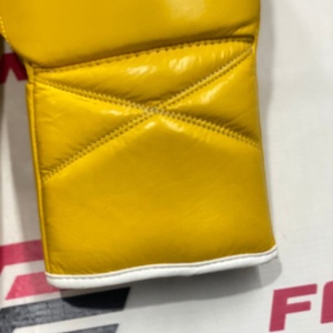 Guantes de Boxeo Fly Superlace Pro X 2 para Entrenamiento y Sparring, de Cuero Vacuno Auténtico - Amarillo - Product Image 3