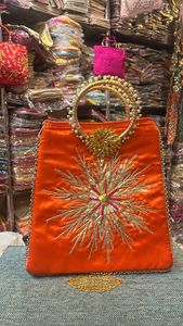 อุปกรณ์เสริมแฟชั่น Patola พิมพ์คลัทช์ดีไซน์หนักสําหรับการออกแบบขายส่งมีจําหน่ายในราคาที่ดีที่สุด - Product Image 4