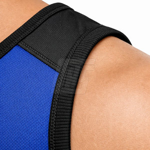 Débardeur musculation homme en tissu extensible confortable pour la gym, les entraînements et les activités de plein air - Product Image 5