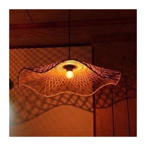Lámpara de bambú hecha a medida con diseño tejido premium-Luz colgante decorativa para un estilo interior creativo - Product Image 1