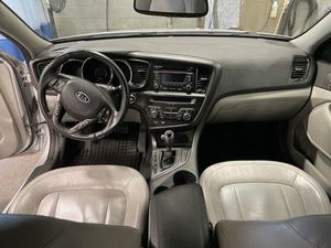 2011 Kia Optima EX asientos de cuero cámara trasera aleación de aluminio portaequipajes combustible eléctrico R17 tamaño del neumático caja de cambios automática izquierda - Product Image 6