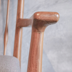 Chaise en bois de teck massif du milieu du siècle tissée à la main fabriquée en Indonésie - Product Image 4