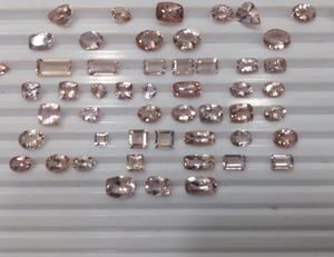 สินค้าทำด้วยมืออัญมณีมอร์แกไนท์ธรรมชาติสีชมพูพีชคริสตัลผสมรูปทรงฟรีไซส์ - Product Image 5