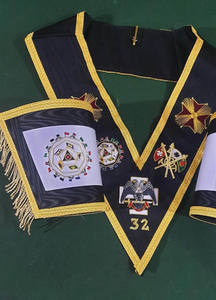 Col de Régalia Maçonnique Vintage de Qualité Supérieure, Design Personnalisé, en Tissu Velours Écologique, Brodé pour Maître Maçon - Product Image 4