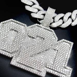 Collar con colgante de diamante de moissanita de corte redondo de lujo con piedras brillantes para mujer a los mejores precios - Product Image 4