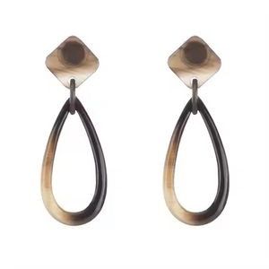 Pendientes de Cuerno Natural de Alta Calidad con Diseño de Mariposa, Estilo Clásico para Mujer, Joyería de Fiesta de Crescent Crafts - Product Image 2