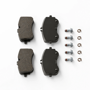 ผ้าเบรกสำหรับรถยนต์สมรรถนะสูง รุ่น D2058 2H6698451 สำหรับรถยนต์ Volkswagen Amarok V6 อะไหล่ทดแทนสำหรับรถกระบะ - Product Image 1
