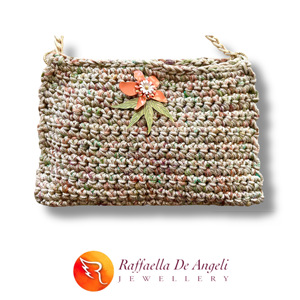 Bolso de Hombro Individual de Ganchillo con Diseño Geométrico de Flores Naranjas Hecho a Mano, Estilo de Moda Italiana, Ancho 26 cm, Altura 17 cm - Product Image 3