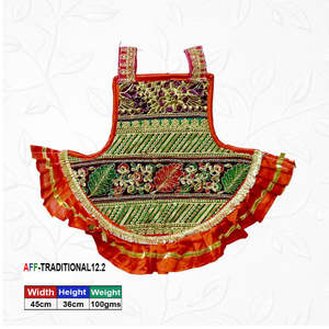 Abanico Redondo Rojo Bordado Tradicional Artificial para Decoración de Interiores - Product Image 1