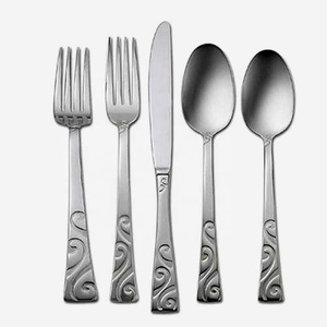 Juego de utensilios pulidos con espejo plateado de acero inoxidable con nuevo mango de diseño ondulado en caja de regalo Juego de cubiertos elegante - Product Image 3