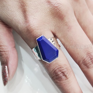 แหวนสำหรับผู้หญิงโลงศพธรรมชาติ Lapis Lazuli พลอย September birthstone unisex 925แหวนเงินสเตอริง - Product Image 3