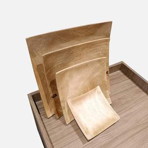 Plateaux de service carrés en bois de teck naturel faits à la main, vaisselle de cuisine écologique pour la présentation de collations, desserts, fruits et salades - Product Image 3