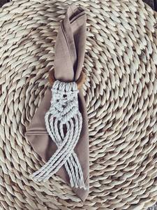 Porte-serviettes en macramé fait main de qualité supérieure, décoration de table en coton bohème pour les mariages et les repas - Product Image 2