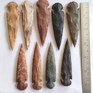 Vente en gros d'agate tricotée à la main, mascotte de jaspe à pointe de flèche en agate indienne de 2 pouces pour la chasse, pointe de tir à l'arc faite à la main - Product Image 2