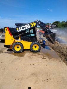 Chargeuse compacte sur pneus d'occasion JCBB 260 à bras articulé, plateforme large, levage vertical, équipement de construction à vendre - Product Image 1