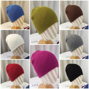 Conception personnalisée, bonnet d'hiver en tricot 100% acrylique, tricoté à la main, décoration en strass, bonnet sans revers numérique, broderie personnalisée - Product Image 4