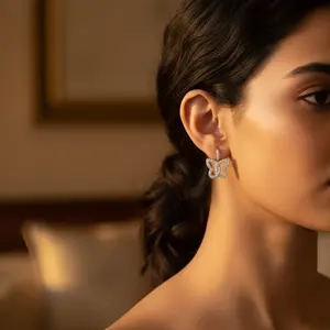 ต่างหูผีเสื้อเงินประดับเพชรสำหรับผู้หญิง ของขวัญเครื่องประดับสุดหรู - Product Image 1