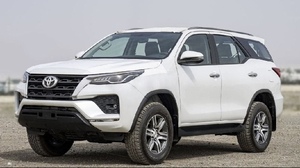 Nuevo Toyota Fortuner GL 2025, Motor V6 de Gasolina-DIÉSEL de 2.4L, 282hp, Volante a la Izquierda - Product Image 5