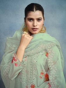 Ropa de novia elegante paquistaní Salwar Kameez de diseñador más vendida, producto exclusivo de alta demanda de calidad superior para mujer - Product Image 4