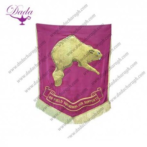 Bannières et bannières de drapeau d'emblème de broderie à la main - Product Image 2