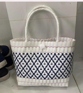 Bolsa tejida de plástico ecológica Diseño vibrante para compras de comestibles y actividades al aire libre - Product Image 6