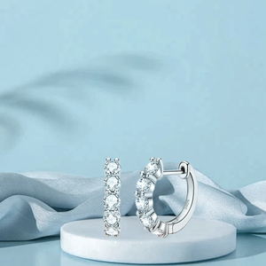 ต่างหูห่วงเพชร VVS Moissanite สุดหรูได้รับการรับรองว่าเป็นเงินสเตอร์ลิงชุบทองสำหรับงานหมั้นและงานแต่งงานของผู้หญิง - Product Image 4