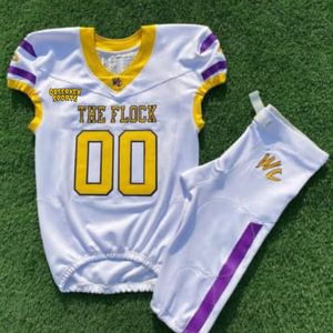 Conjunto de uniformes de fútbol americano de alto rendimiento 100% poliéster equipo uniforme de fútbol americano mangas cortas hecho en Pakistán - Product Image 4