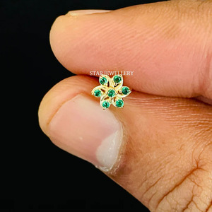 14K เม็ดเพชรธรรมชาติสีทองทึบสีเขียวดอกเจาะเกลียวภายนอก - Product Image 3