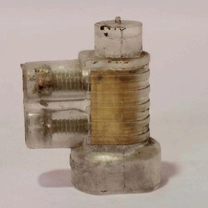 ขั้วต่อสายไฟฟ้าหุ้มฉนวนทองเหลืองอุตสาหกรรมสำหรับโซลูชันการเดินสาย OEM - Product Image 3