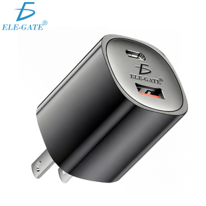 Caricabatterie Rapido Dual-Interface USB-A USB-C 5V Certificato RoHS FCC con Sorgente Luminosa LED Compatibile con Prese US UK AU EU per Computer - Product Image 1