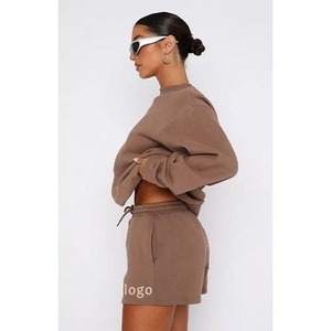 Conjunto de sudadera y pantalones cortos de cuello redondo de gran tamaño para mujer, conjuntos de chándales de otoño con estampado de abullonado para mujer - Product Image 6