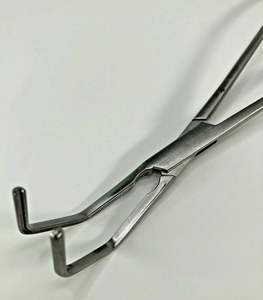 คีมหนีบหลอดเลือดแบบ Tangential สำหรับศัลยกรรมหัวใจและหลอดเลือด ขนาด 10 นิ้ว ผลิตจากสแตนเลส ใช้ด้วยมือ ได้รับการรับรองมาตรฐาน ISO - Product Image 3