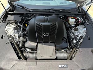 Lexus LC 500 ปี 2021 สภาพดี ใช้งานน้อย 1,700 ไมล์ เครื่องยนต์ V8 5.0 ลิตร พร้อมชุดแต่ง Dynamic Handling  ปรับแต่งน้อยมาก - Product Image 6