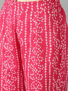 Conjunto de Camisa Bhandej Rosa Fucsia con Cintura Ajustable, Pantalones con Flecos y Encaje, Cuello con Botones, Camisa Kurta con Cintura Elástica - Product Image 2
