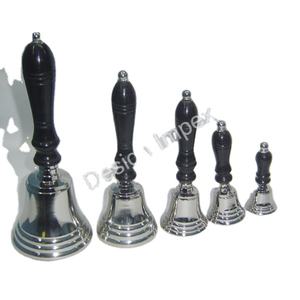 Campanas Metálicas Decorativas Navideñas con Asas de Madera, Estilo Náutico, Campanas de Mano, Tamaños Personalizados, Juegos de Campanas Decorativas para Regalo - Product Image 4