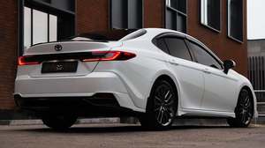 รถยนต์โตโยต้า แคมรี่ ไฮบริด ปี 2024 สภาพดี ใช้งานน้อย - Product Image 5