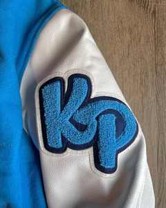 Chaquetas universitarias para hombre de talla grande 2025, venta al por mayor, chaquetas universitarias en blanco con logotipo personalizado, chaqueta universitaria para hombre con letras lisas para hombre - Product Image 4