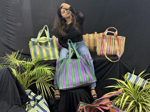 Sacs à provisions en PP recyclé sur le marché du nylon indien avec pochette Sac à linge durable en plastique polypropylène fabriqué en Inde - Product Image 4