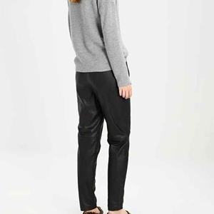 กางเกงหนังผู้หญิง ไซส์ใหญ่ สีดำ เอวสูง กระชับรูปร่าง ยกกระชับสะโพก ทรงเข้ารูป สำหรับเล่นกีฬาหรือใส่ในชีวิตประจำวัน รุ่นท็อป รอนเพ็กซ์ กางเกงหนังผู้หญิง - Product Image 3