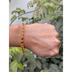 Pulsera de tenis de plata 925 con citrino, accesorio de joyería elegante y con estilo. - Product Image 1