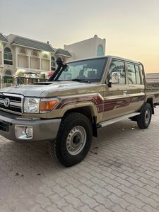 Toyota Land Cruisers Pick Up SDLX Limited 4.5L - Product Image 2