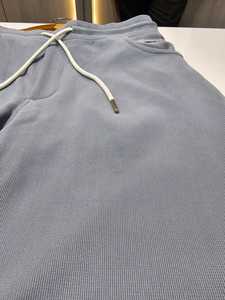 Tissu en polyester doux de haute qualité pour les ensembles de pantalons inférieurs Co-Ord Shorts-Disponible en doublure de motifs tissés en maille-Prix de gros - Product Image 2