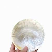 Assiette à caviar en nacre naturelle de luxe pour une utilisation décorative sur table et le service du caviar, fabriquée au Vietnam