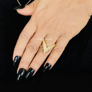 14K แหวนเพชรธรรมชาติสีทองเข้ากันเป็นวง V - Product Image 5